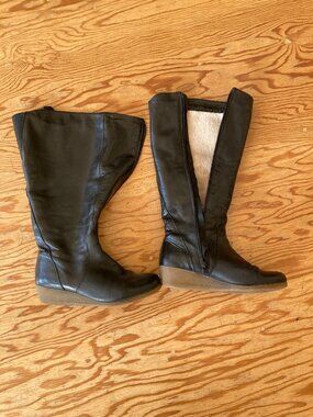 Black Leather boots, women’s size 8.5